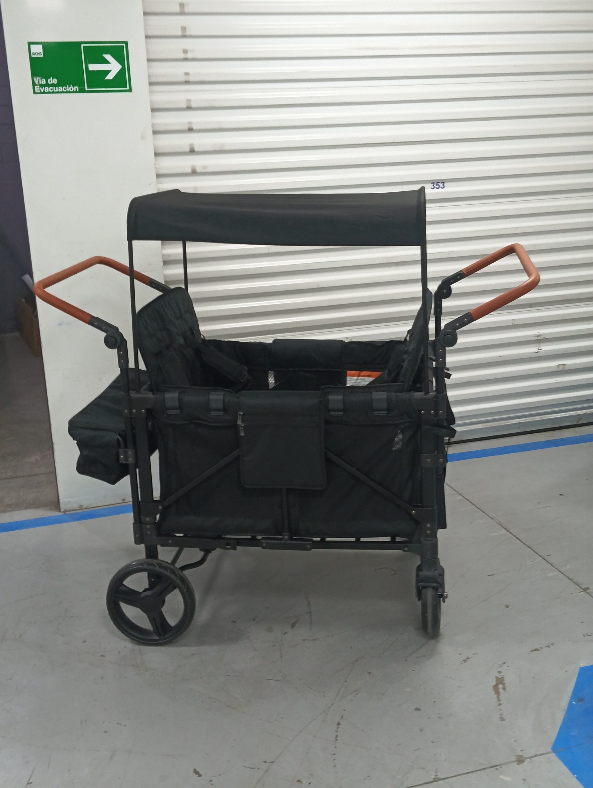 Carrito de paseo multifunción plegable de 4 asientos color negro - Imagen 2